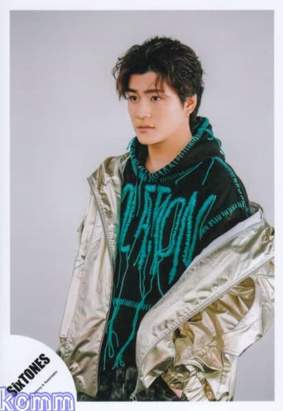 森本慎太郎　公式生写真 Amazon.co.jp: Six TONES 公式 生 写真（森本慎太郎）ST01104 : おもちゃ